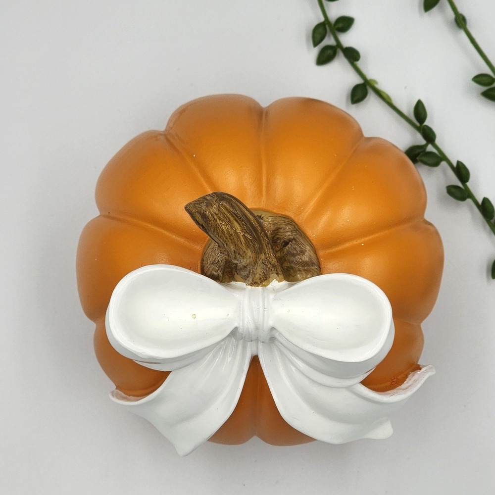 Orange Pumpkin White Bow Resin Figure Fall Halloween Thanksgiving 6"x5" Tabletop - Picture 5 of 5